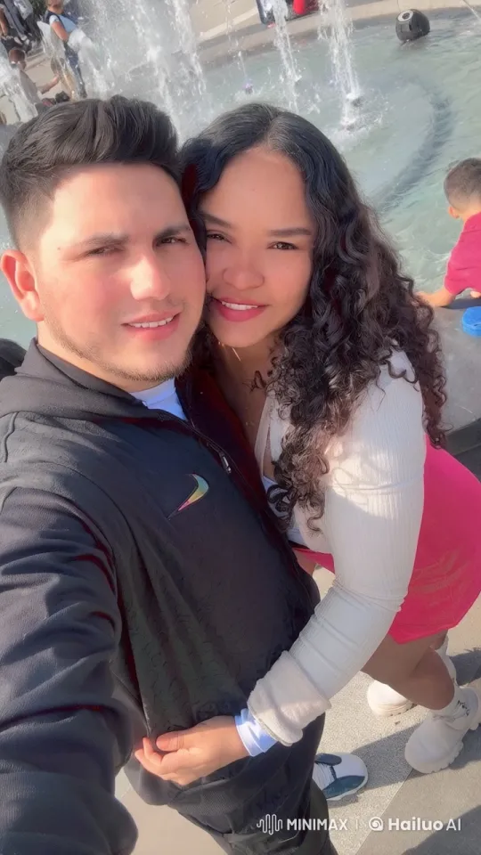 Affair Revealed at Fountain: Shock, Tears, and Confrontation – AI Generated Video | Hailuo AI