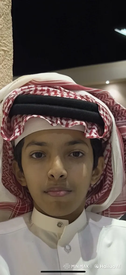 Traditional Arabian Attire and Slow Smoking Ritual – AI Generated Video | Hailuo AI