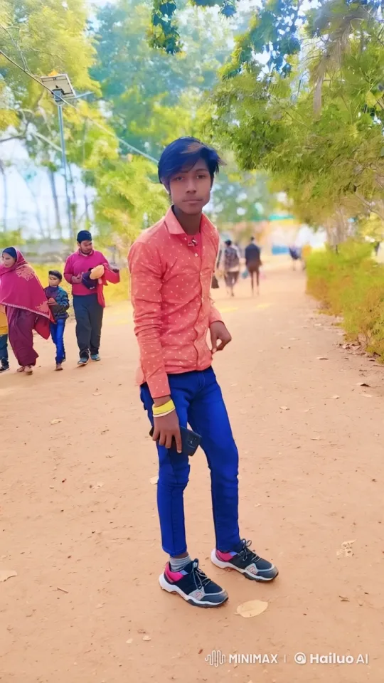 Young Person Observes Busy Path on Sunny Day – AI Generated Video | Hailuo AI