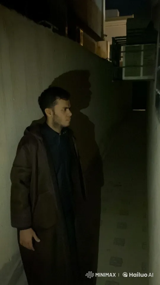 Man Smokes in Alleyway, Night Ambience – AI Generated Video | Hailuo AI