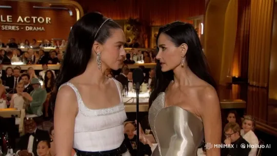 Demi Moore and Margaret Qualley Share a Tender Kiss at the Golden Globes – AI Generated Video | Hailuo AI