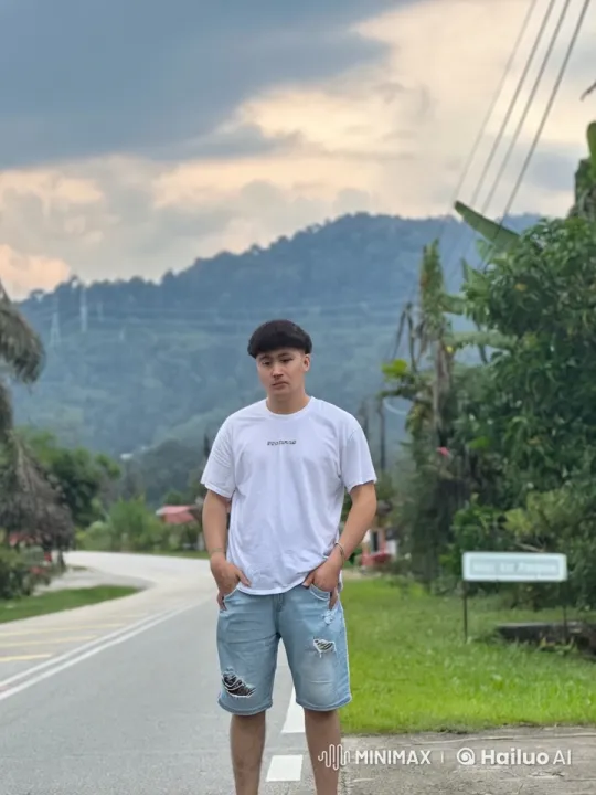 Young Man Surprised by Affectionate Embrace in Nature – AI Generated Video | Hailuo AI