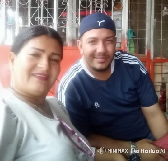 Romantic Couple Passionately Kissing on a Bench – AI Generated Video | Hailuo AI