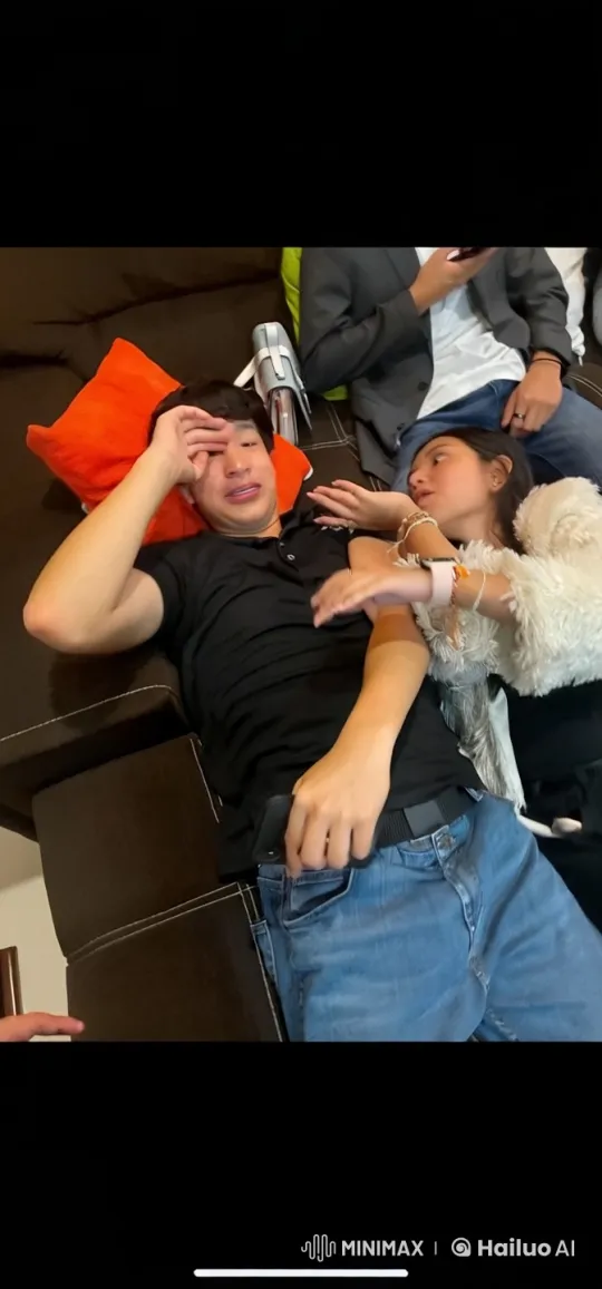 Intimate Moment on a Cozy Couch – AI Generated Video | Hailuo AI