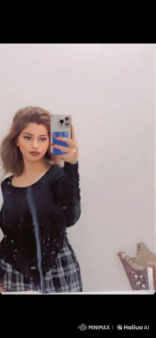 Woman Smoking, Taking Selfie in Reflective Mirror Scene – AI Generated Video | Hailuo AI
