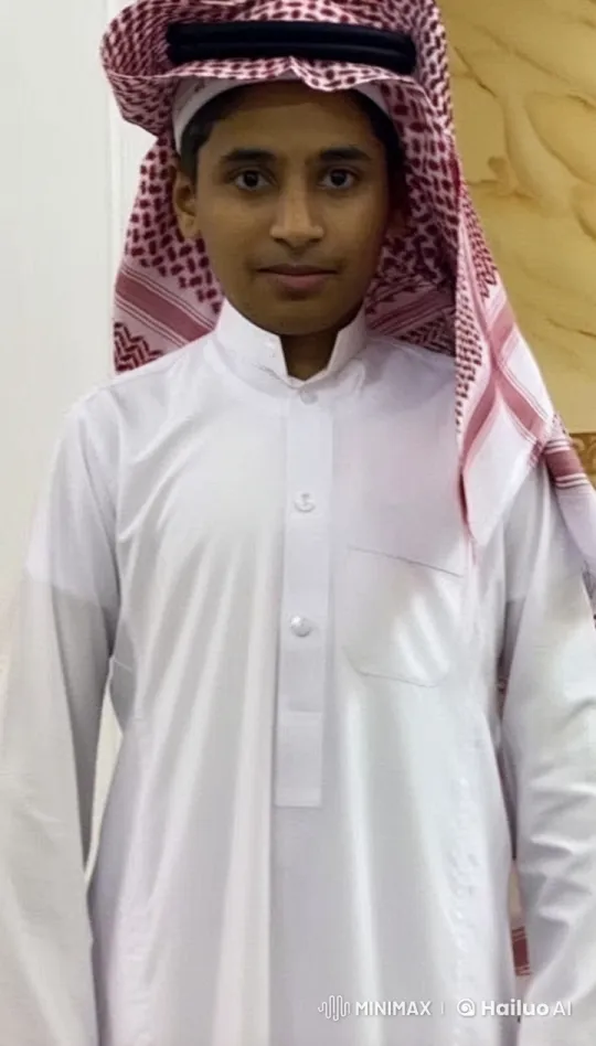 Traditional Arab Attire with Smoky Ambiance in Live2D Animation – AI Generated Video | Hailuo AI