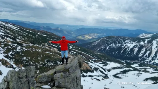Helicopter Rescue from Mountain Cliff – AI Generated Video | Hailuo AI