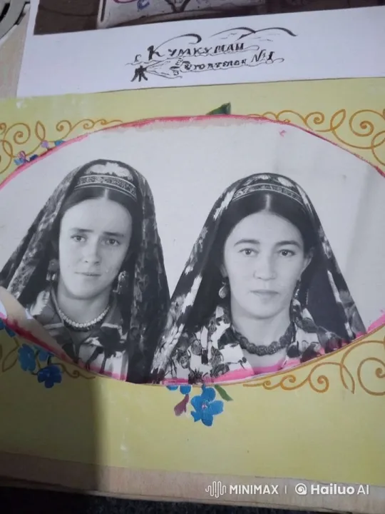 Vintage Portrait Captures Graceful Interaction – AI Generated Video | Hailuo AI
