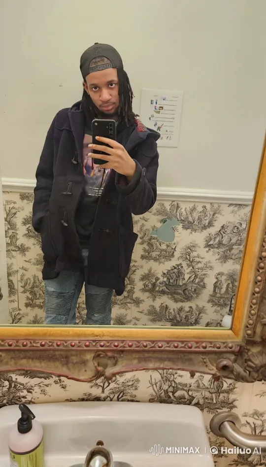 Vintage Bathroom Mirror Selfie with Distressed Outfit – AI Generated Video | Hailuo AI