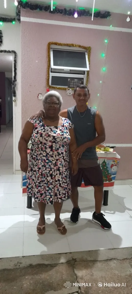 Christmas Celebration: Soccer Ball Turns into Exploding Cake – AI Generated Video | Hailuo AI