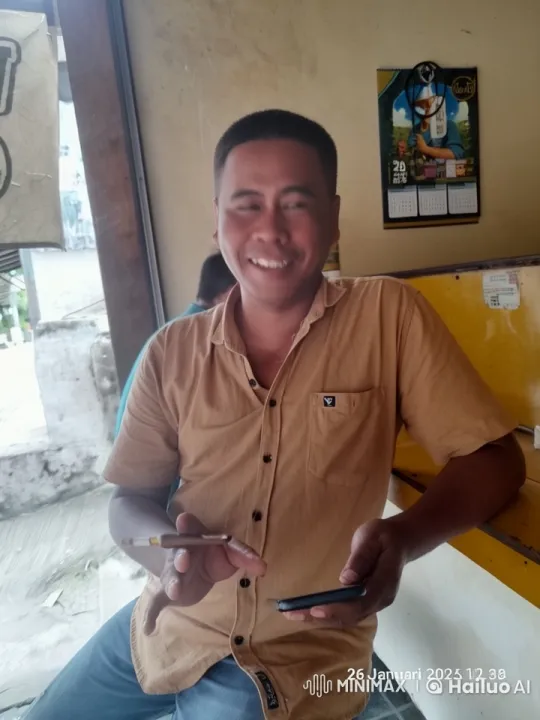 Man Surprised by Warm Hug in Casual Setting – AI Generated Video | Hailuo AI