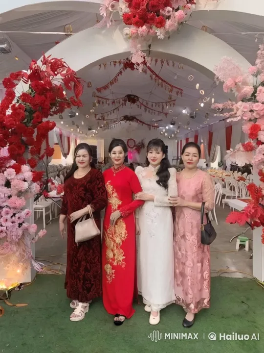 Elegant Women Pose at Vibrant Wedding Venue – AI Generated Video | Hailuo AI