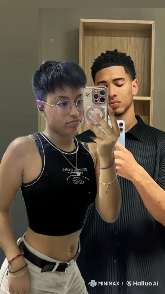 Young Couple's Intimate Selfie and Romantic Embrace – AI Generated Video | Hailuo AI