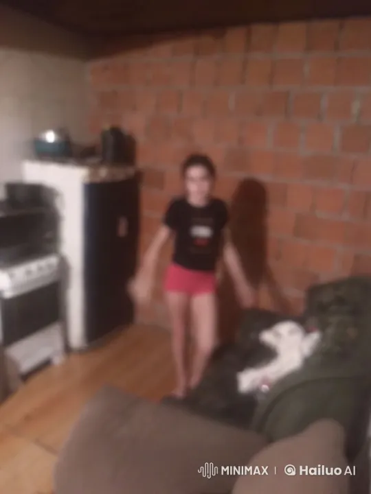Teen Dances Funky to Express Herself – AI Generated Video | Hailuo AI