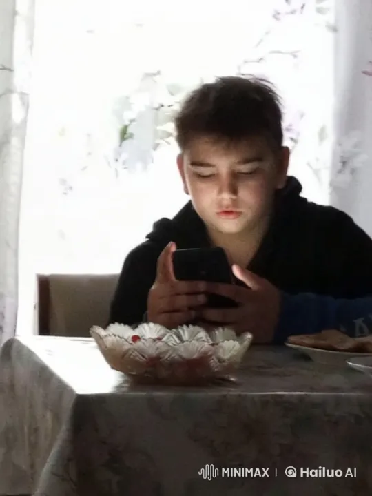 Boy Swallows Smartphone, Experiences Bizarre Transformation – AI Generated Video | Hailuo AI