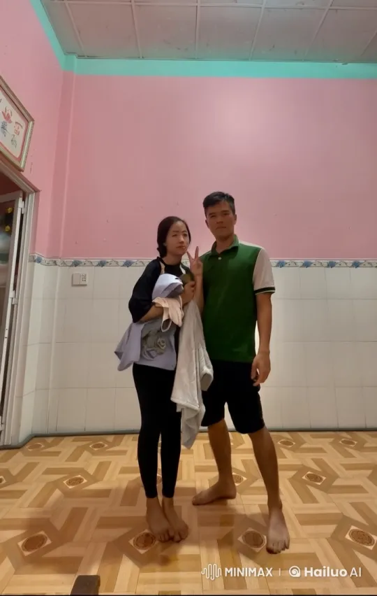 Dynamic Kung Fu Training Session in Pink Room – AI Generated Video | Hailuo AI