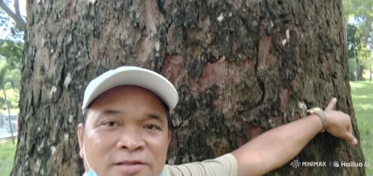 Leisurely Day in Saigon's Park – AI Generated Video | Hailuo AI