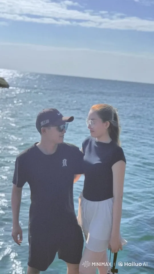 Couple's Peaceful Day at the Seaside – AI Generated Video | Hailuo AI