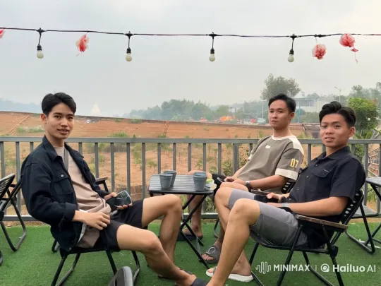 Young Men Enjoy Drinks and Kung Fu Display – AI Generated Video | Hailuo AI