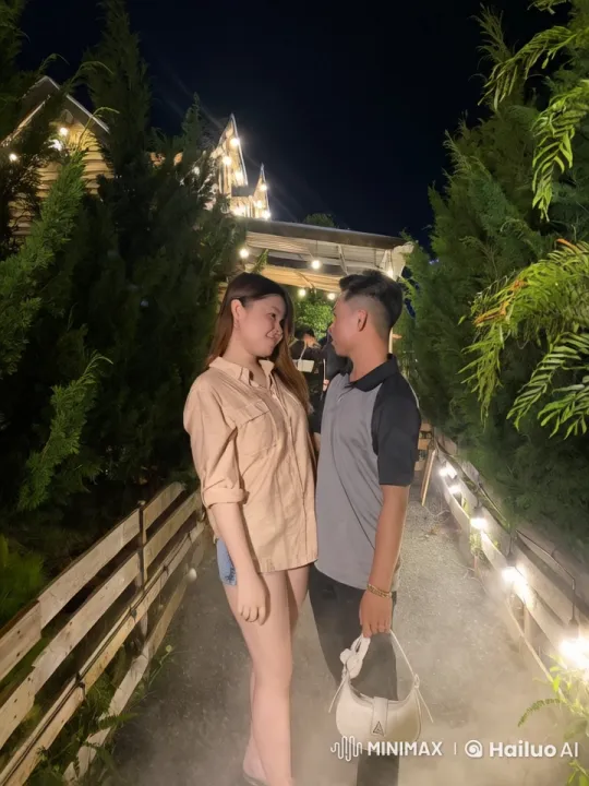 Nighttime Martial Arts Fight on a Misty Path – AI Generated Video | Hailuo AI