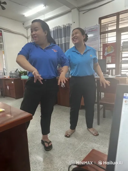 Office Setting: Women Display Kung Fu Skills – AI Generated Video | Hailuo AI