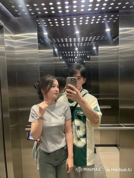 Elevator Kungfu: Dynamic Martial Arts Display – AI Generated Video | Hailuo AI