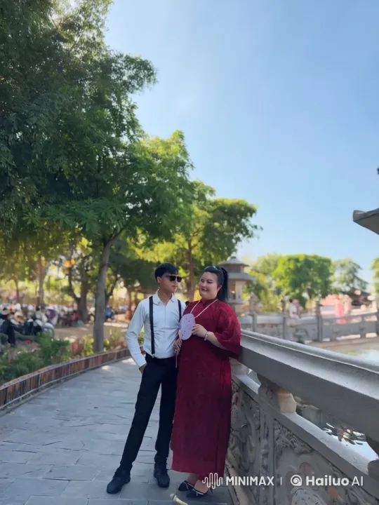 Couple Showcases Kungfu Mastery in Tranquil Park Setting – AI Generated Video | Hailuo AI