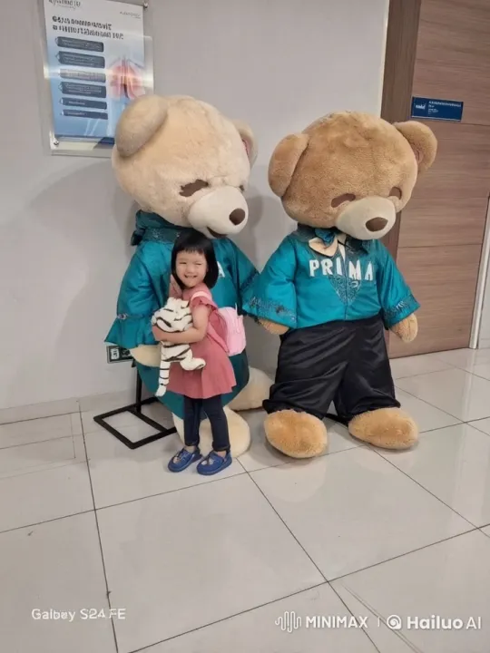 Child and Animated Lion Toy in Playful Dance – AI Generated Video | Hailuo AI