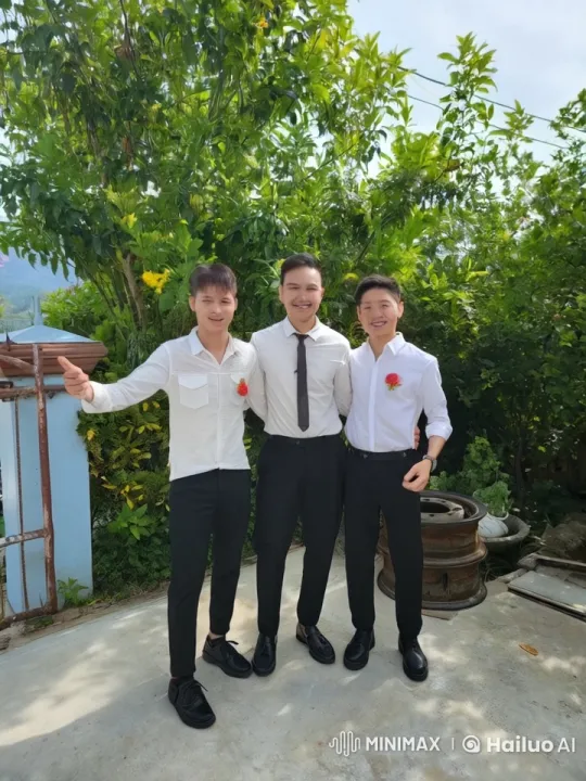 Formal Gentlemen Engage in Choreographed Kung Fu in Garden – AI Generated Video | Hailuo AI