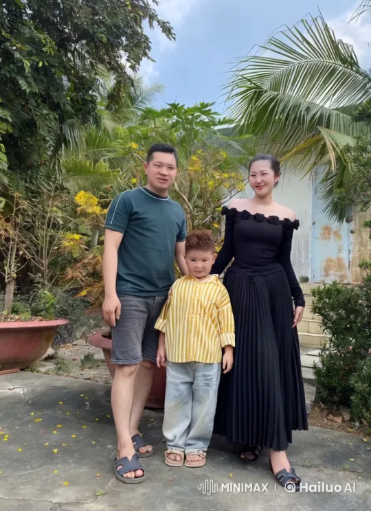 Family Showcases Martial Arts Skills in Garden Setting – AI Generated Video | Hailuo AI