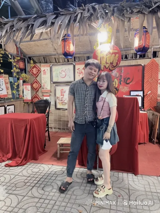 Energetic Kung Fu Duo in Vibrant Market Setting – AI Generated Video | Hailuo AI