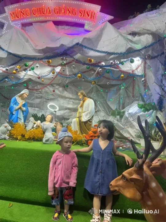 Christmas Kung Fu Showdown at Nativity Scene – AI Generated Video | Hailuo AI