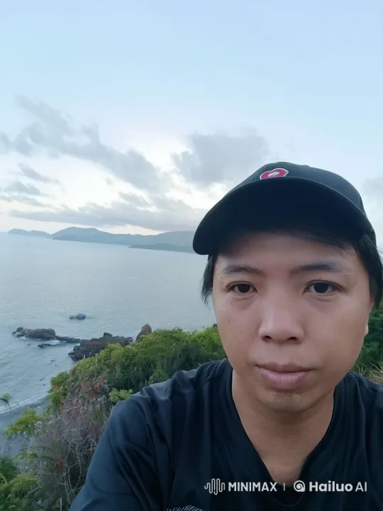 Kung Fu Master Demonstrates Skills on Cliffside – AI Generated Video | Hailuo AI