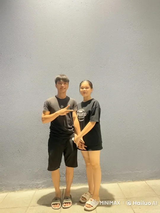 Couple Performing Synchronized Acrobatic Kung Fu – AI Generated Video | Hailuo AI