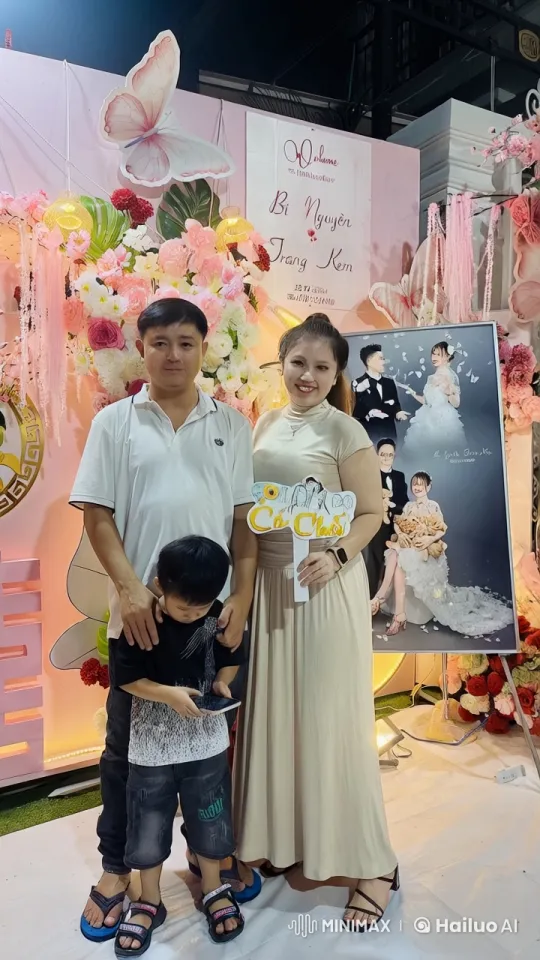 Family Combines Martial Arts with Wedding Photo Session – AI Generated Video | Hailuo AI