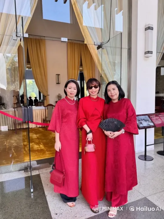 Elegant Women Showcase Kungfu Mastery – AI Generated Video | Hailuo AI