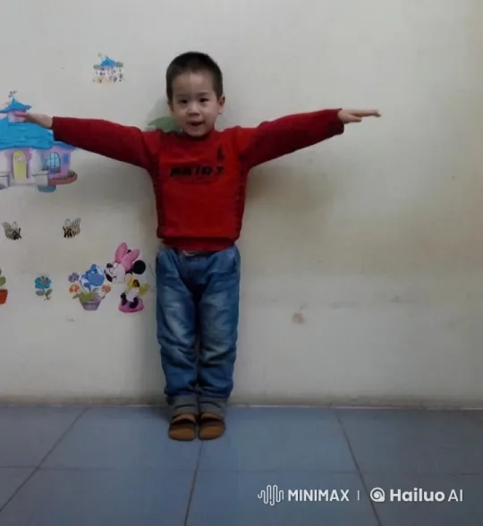 Child Demonstrates Enthusiastic Kung Fu Moves – AI Generated Video | Hailuo AI
