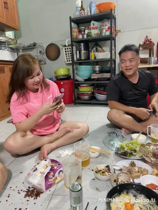 Martial Arts Exchange in Kitchen Setting – AI Generated Video | Hailuo AI