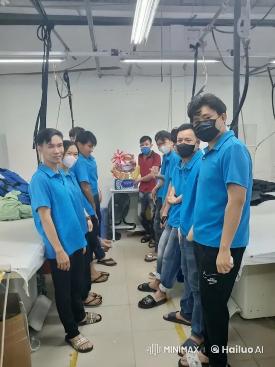 Kungfu Demonstration in Brightly Lit Training Room – AI Generated Video | Hailuo AI