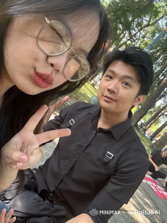 Kung Fu Mastery Showcased in Serene Park Setting – AI Generated Video | Hailuo AI