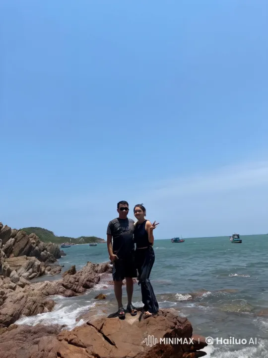 Kungfu Sparring on Rocky Ocean Terrain – AI Generated Video | Hailuo AI