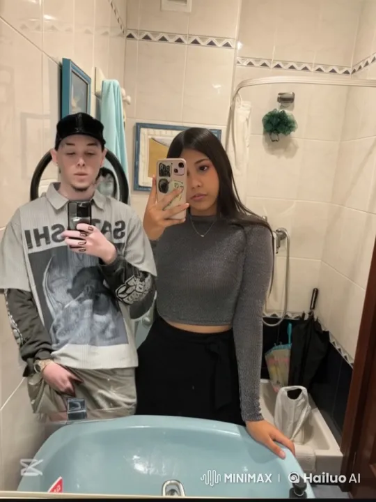 Couple Shares Tender Moment in Sparkling Selfie – AI Generated Video | Hailuo AI