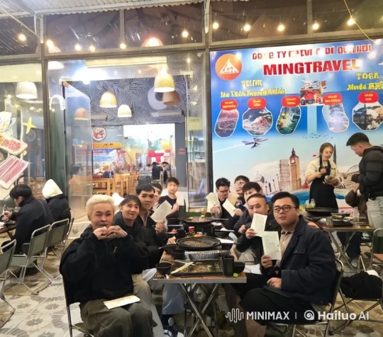 Unexpected Kung Fu Showdown in Bustling Vietnamese Restaurant – AI Generated Video | Hailuo AI