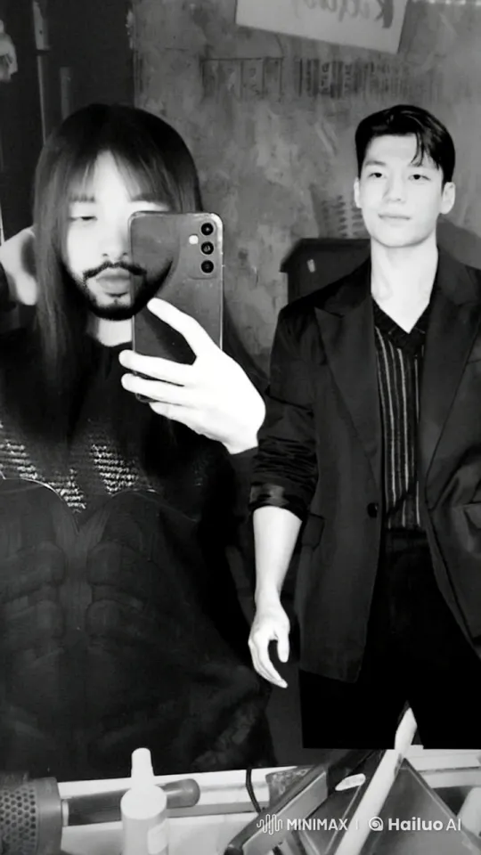 Couple Captures Intimate Moment in Urban Mirror Selfie – AI Generated Video | Hailuo AI