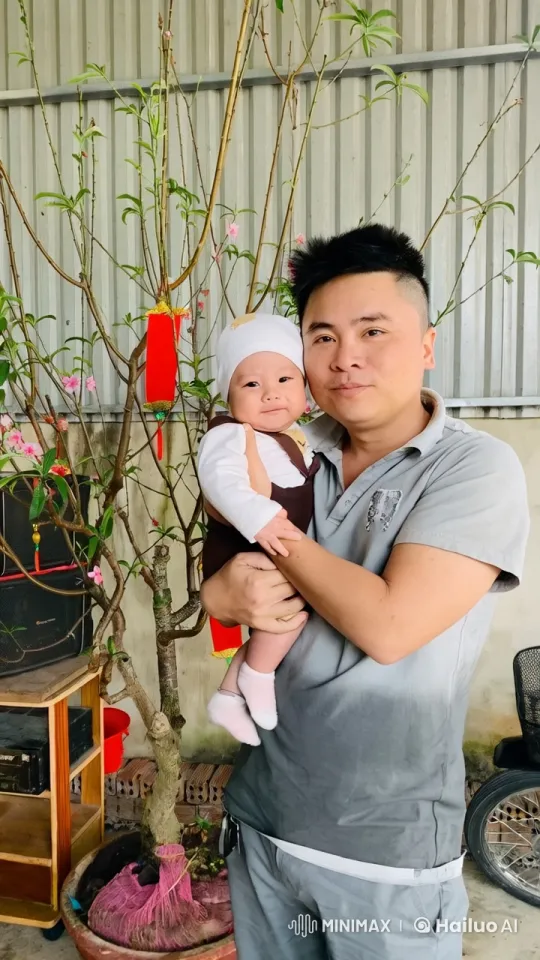 Man Demonstrates Martial Arts with Baby – AI Generated Video | Hailuo AI