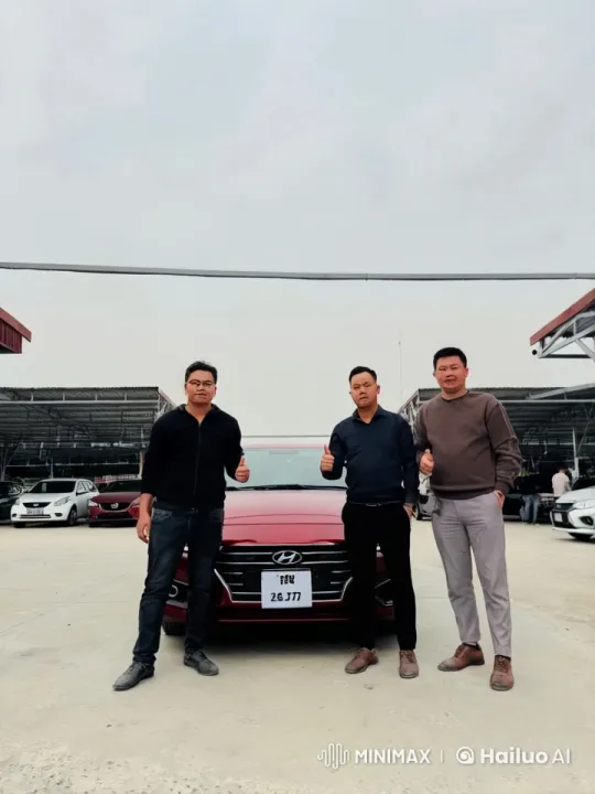 Martial Artists Demonstrate Skills in Parking Lot – AI Generated Video | Hailuo AI