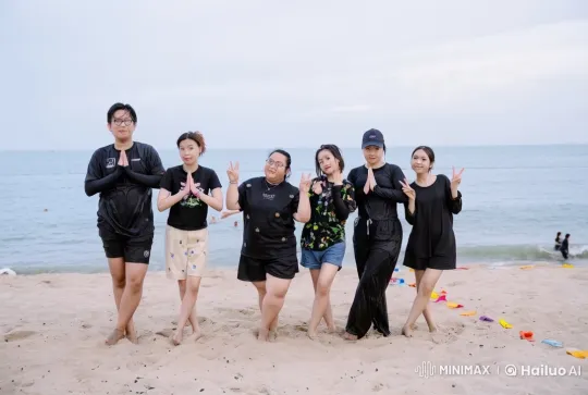 Beach Kung Fu Fun: Friends in Playful Poses – AI Generated Video | Hailuo AI