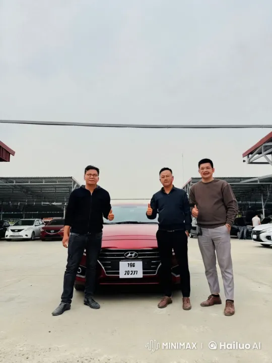 Martial Artists Demonstrate Skills in Parking Lot – AI Generated Video | Hailuo AI
