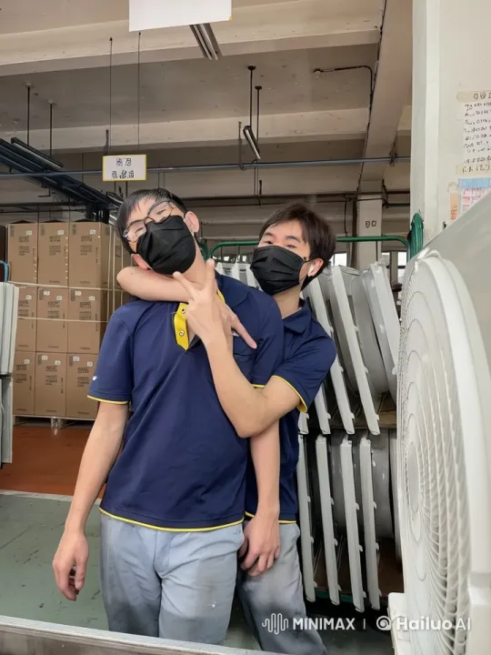 Kungfu Workers Engage in Skilled Fight in Factory Setting – AI Generated Video | Hailuo AI
