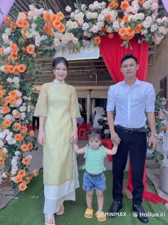 Family Enjoying Kungfu Dance at Wedding Setting – AI Generated Video | Hailuo AI